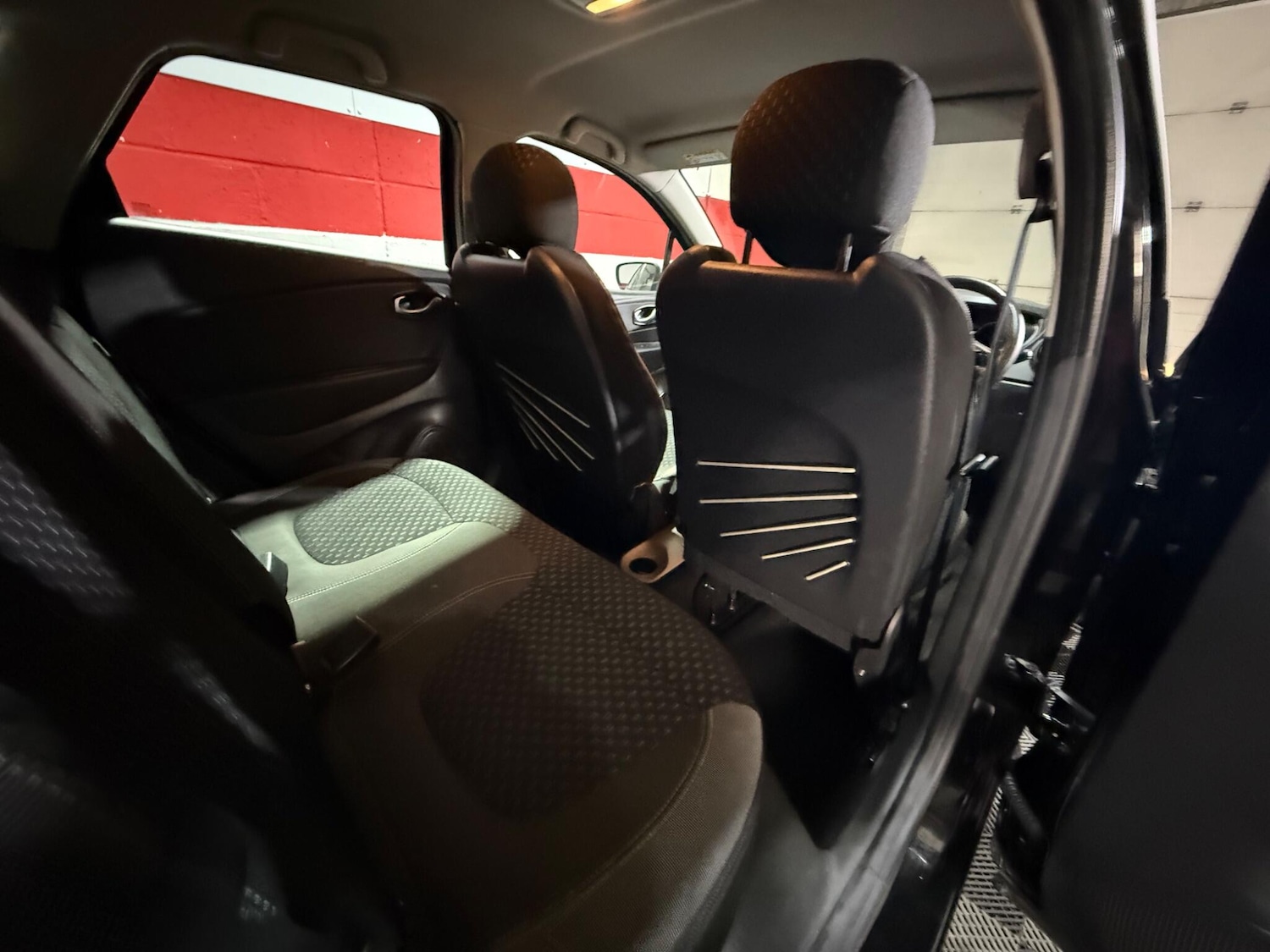 Used Renault Captur 2017 for sale - 76801768: Photo 26