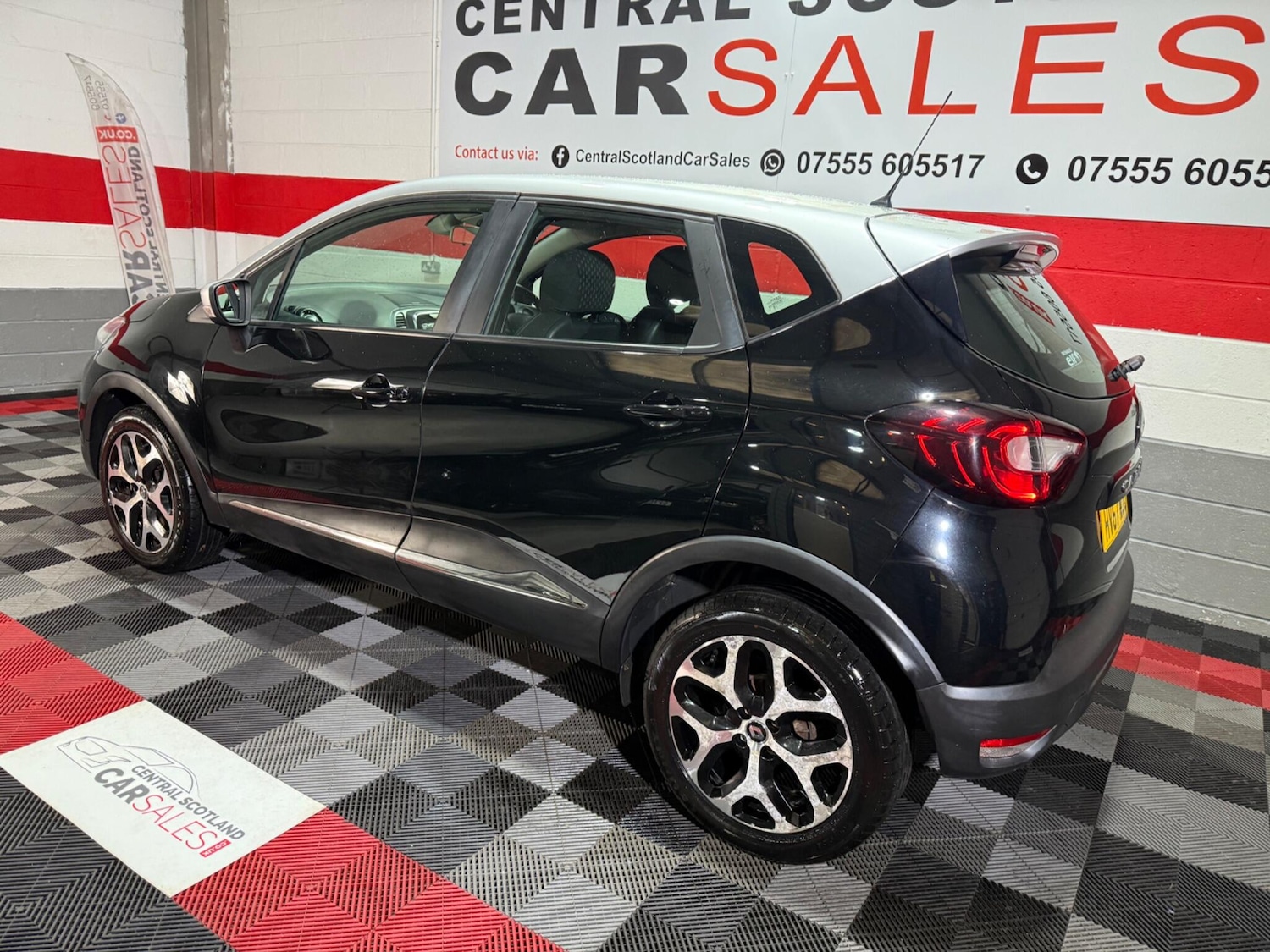 Used Renault Captur 2017 for sale - 76801768: Photo 3