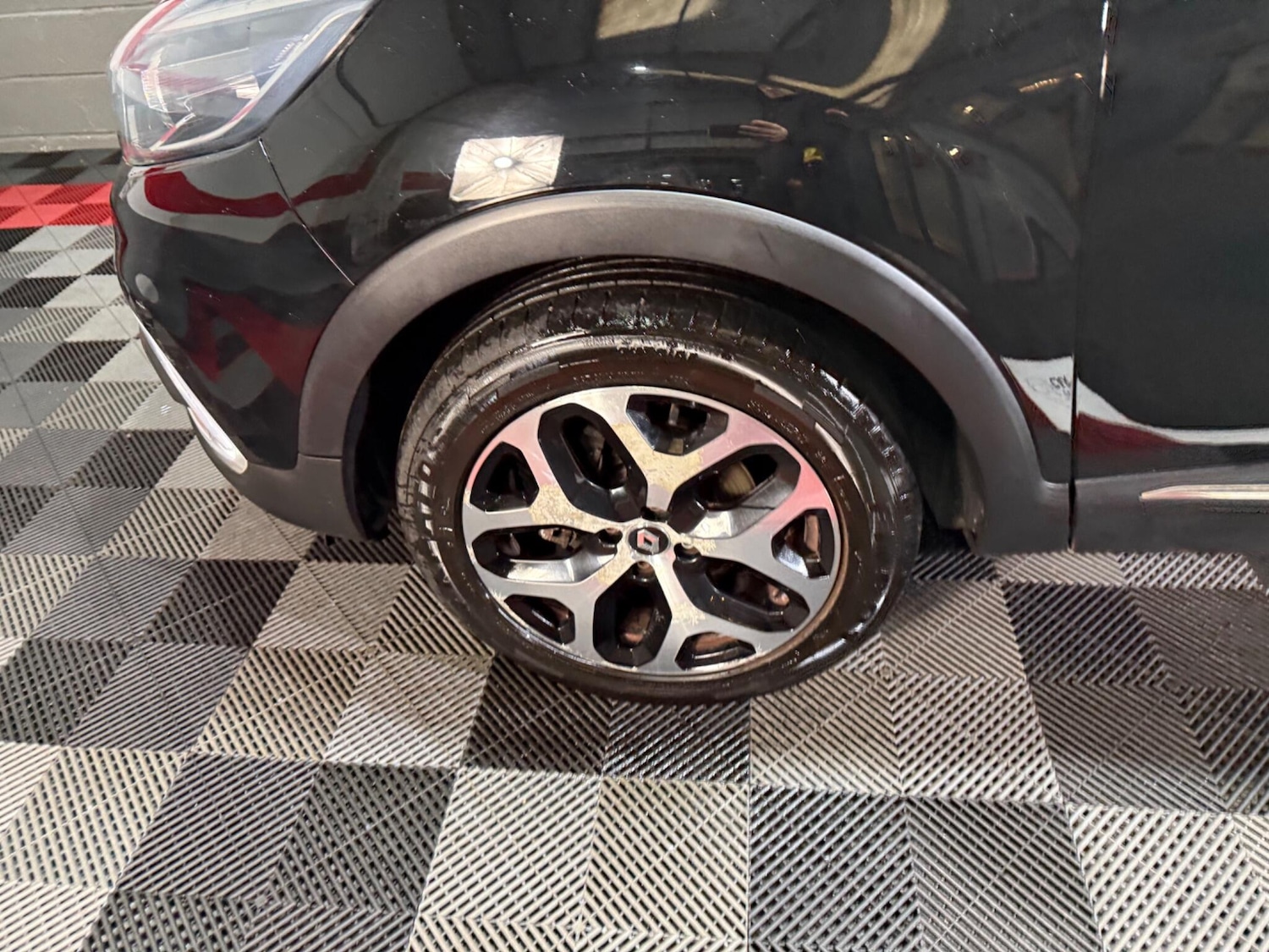 Used Renault Captur 2017 for sale - 76801768: Photo 39