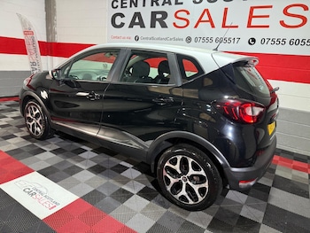 Used Renault Captur 2017 for sale - 76801768: Photo