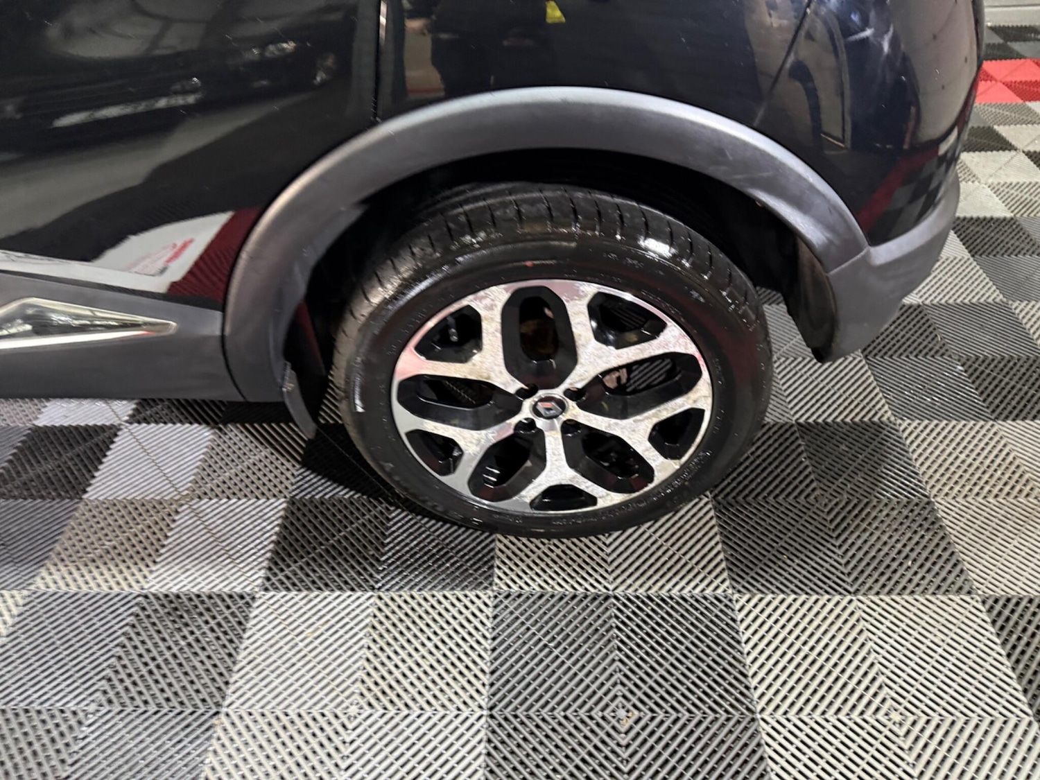 Used Renault Captur 2017 for sale - 76801768: Photo 40