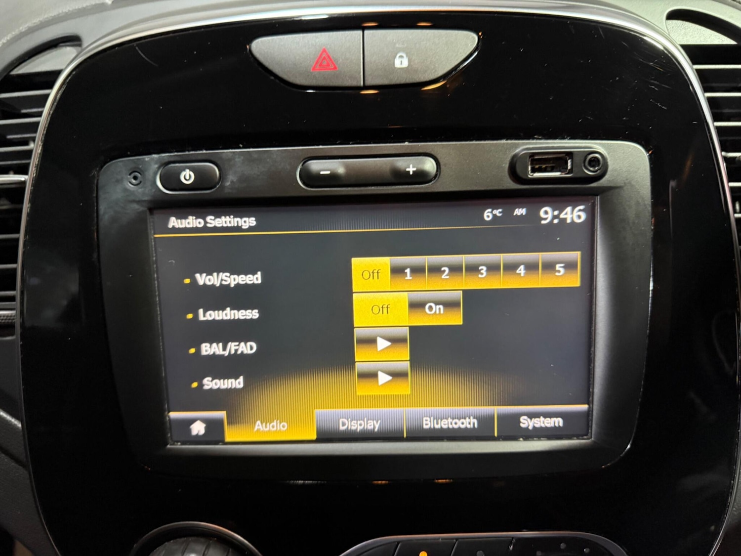 Used Renault Captur 2017 for sale - 76801768: Photo 45