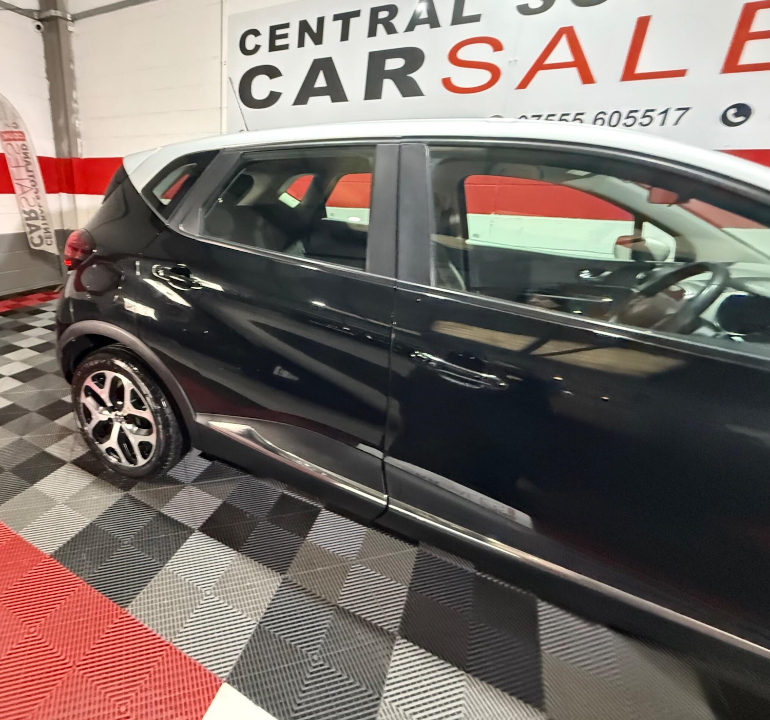 Used Renault Captur 2017 for sale - 76801768: Photo 60