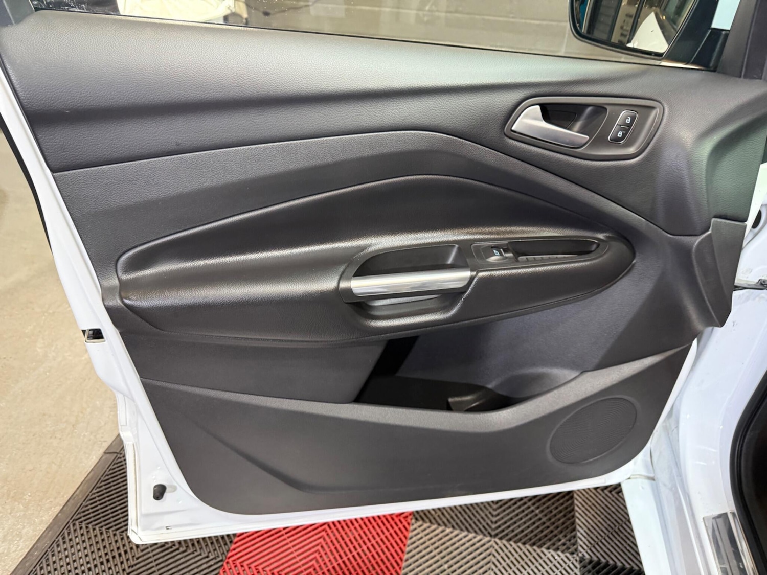 Used Ford Kuga 2019 for sale - 76646083: Photo 41