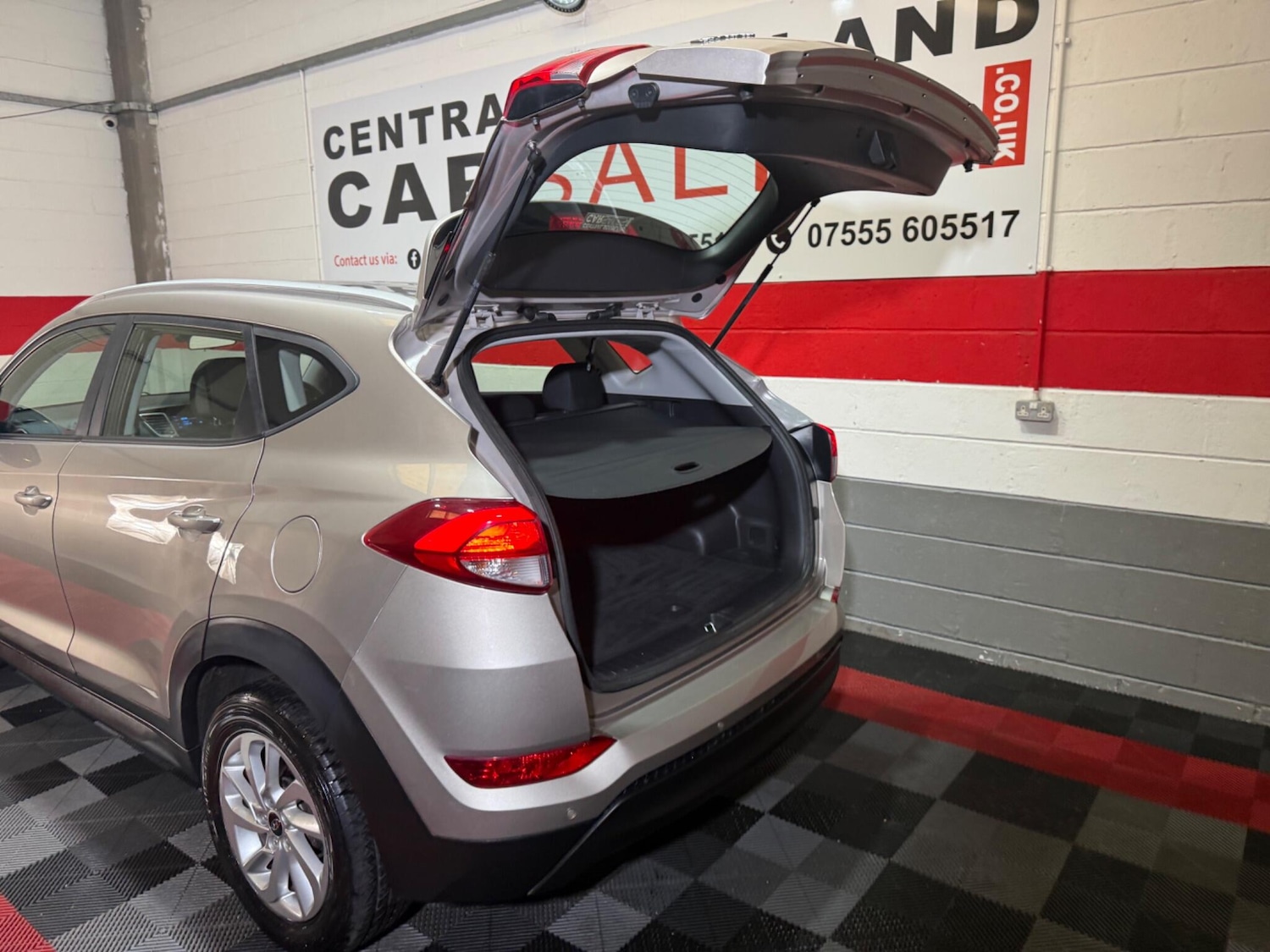 Used Hyundai TUCSON for sale - 77824144: Photo 19