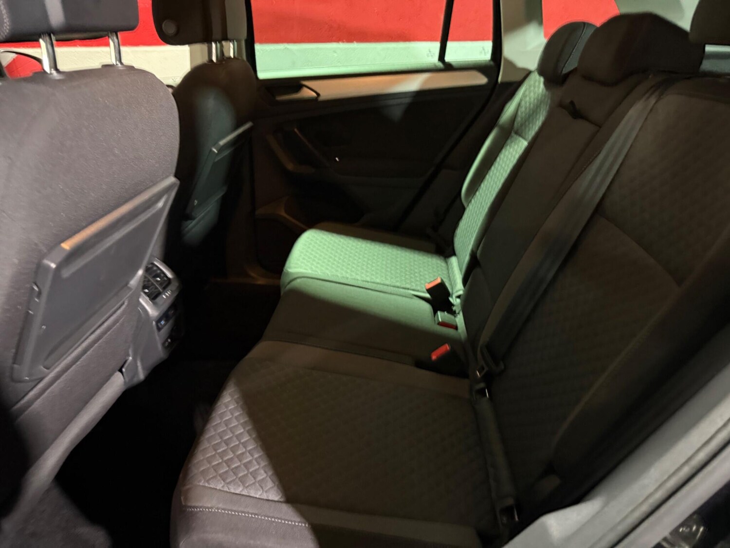 Used Volkswagen Tiguan 2020 for sale - 76283283: Photo 31