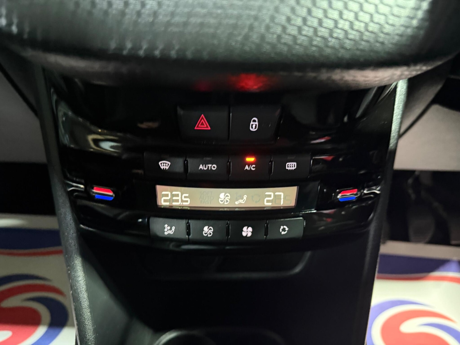 Used Peugeot 208 2019 for sale - 76990628: Photo 26