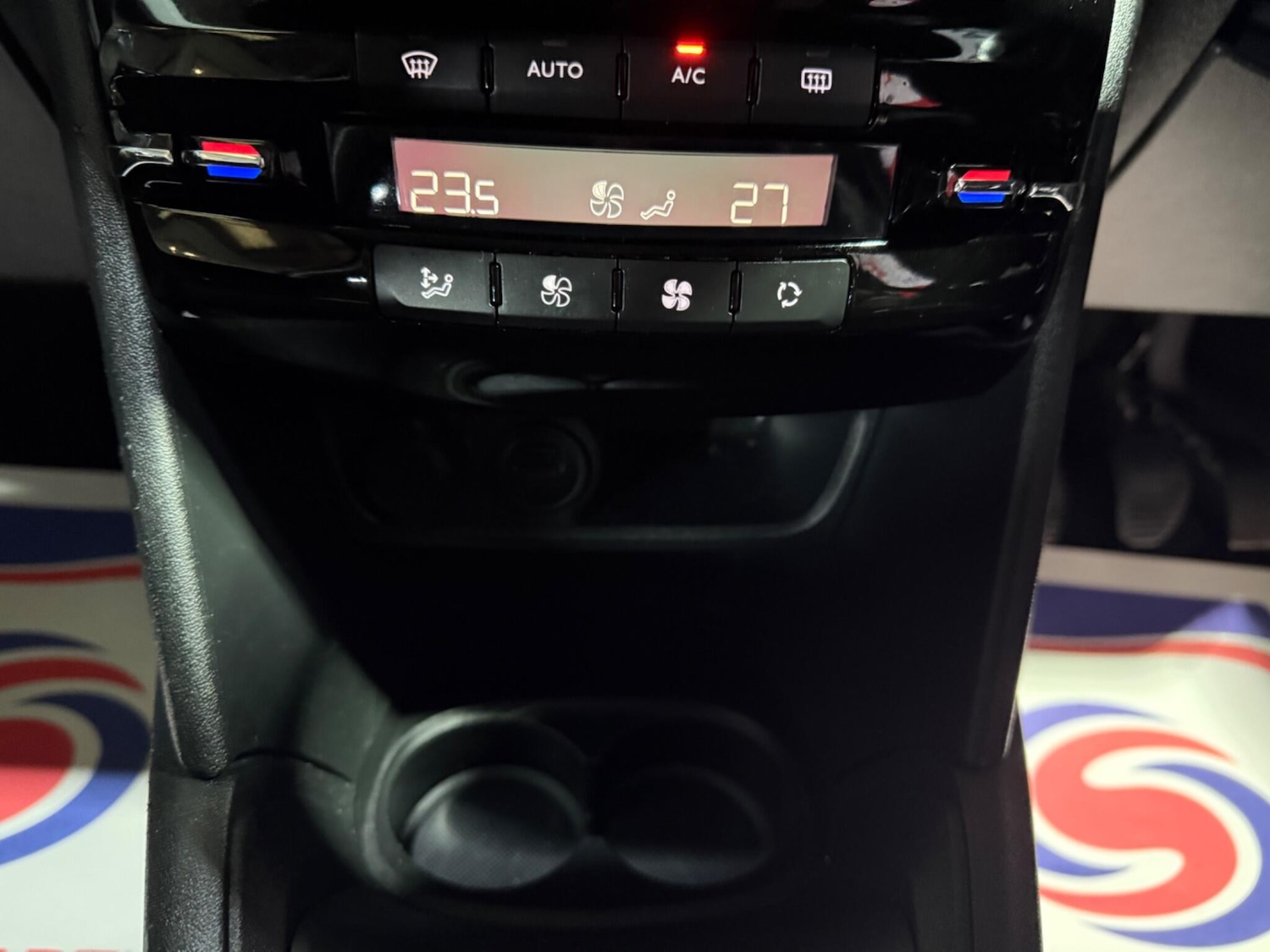 Used Peugeot 208 2019 for sale - 76990628: Photo 27