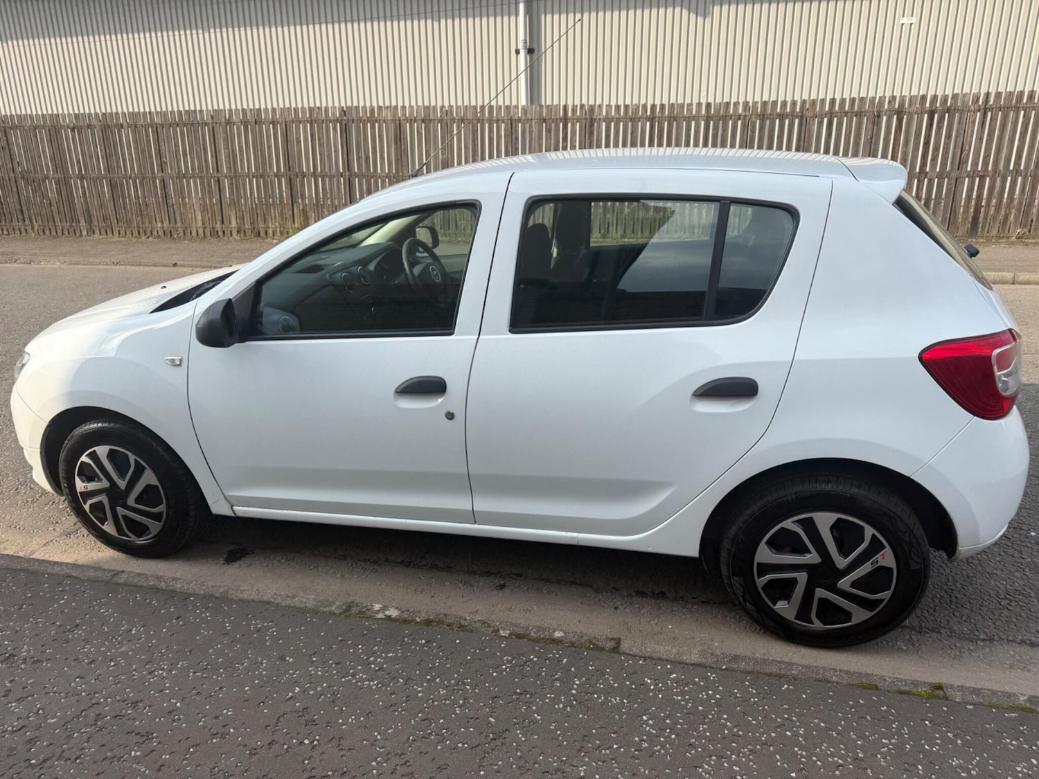 Used Dacia Sandero for sale - 77784174: Photo 3