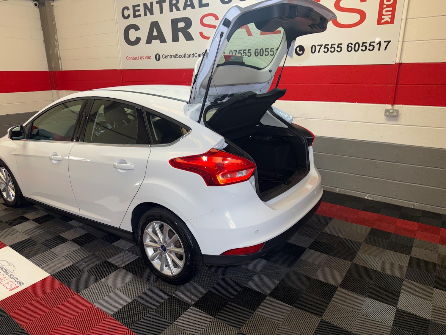 Used Ford Focus 2018 for sale - 78170632: Photo 10
