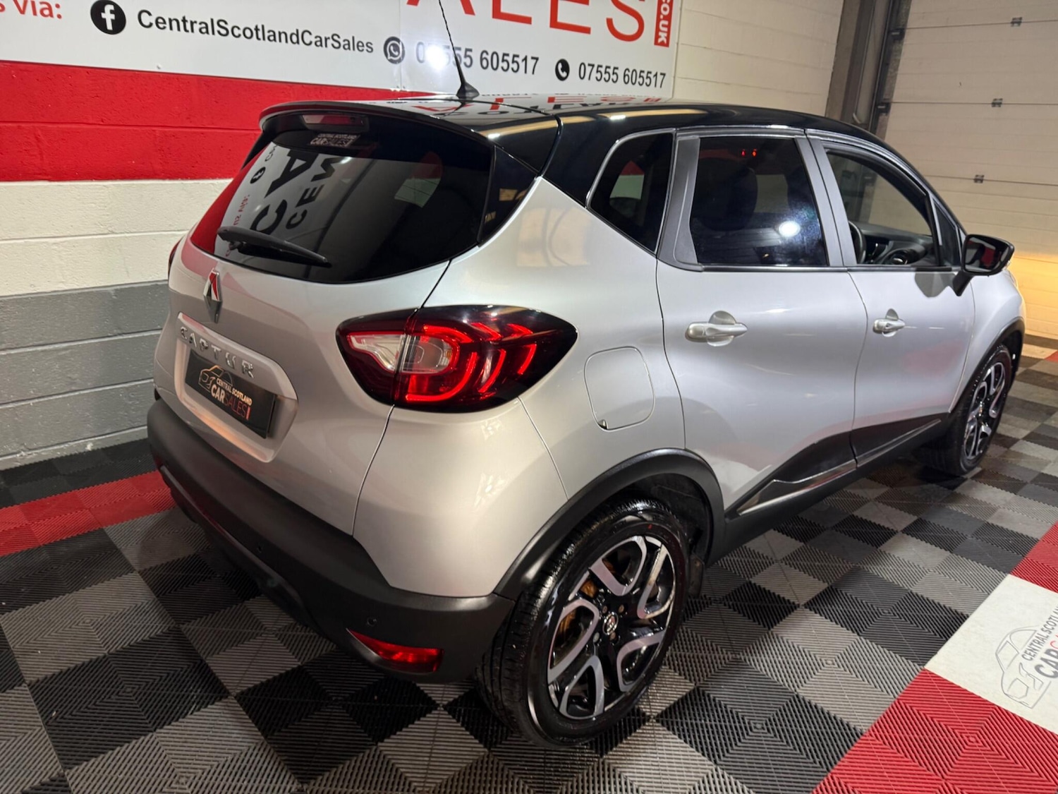 Used Renault Captur for sale - 77853466: Photo 17