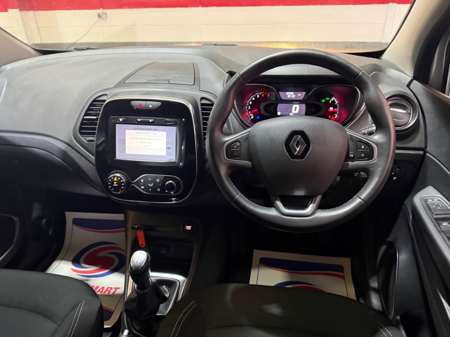 Used Renault Captur for sale - 77853466: Photo 21