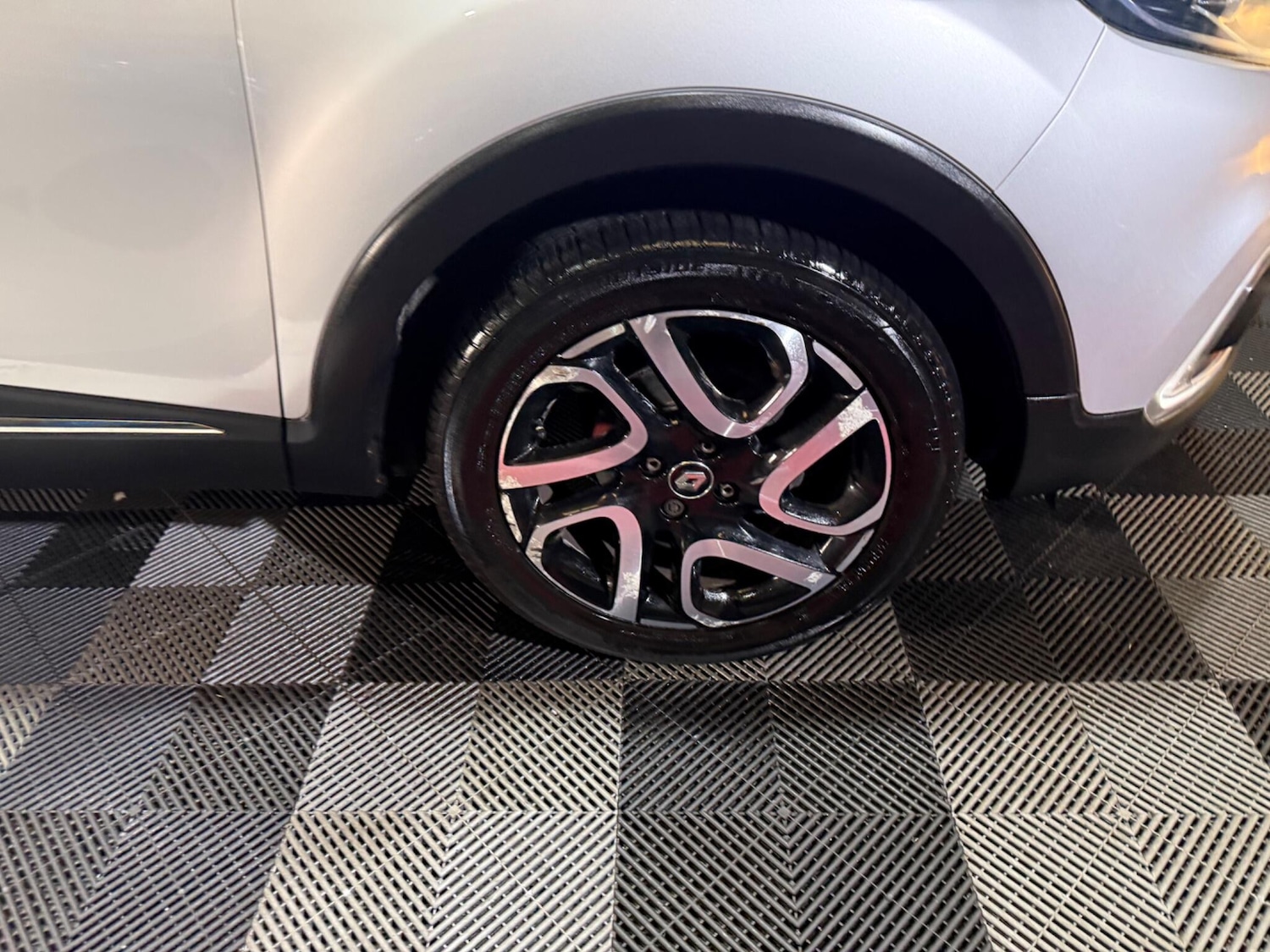 Used Renault Captur for sale - 77853466: Photo 37