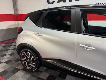 Used Renault Captur 2018 for sale - 77853466: Photo
