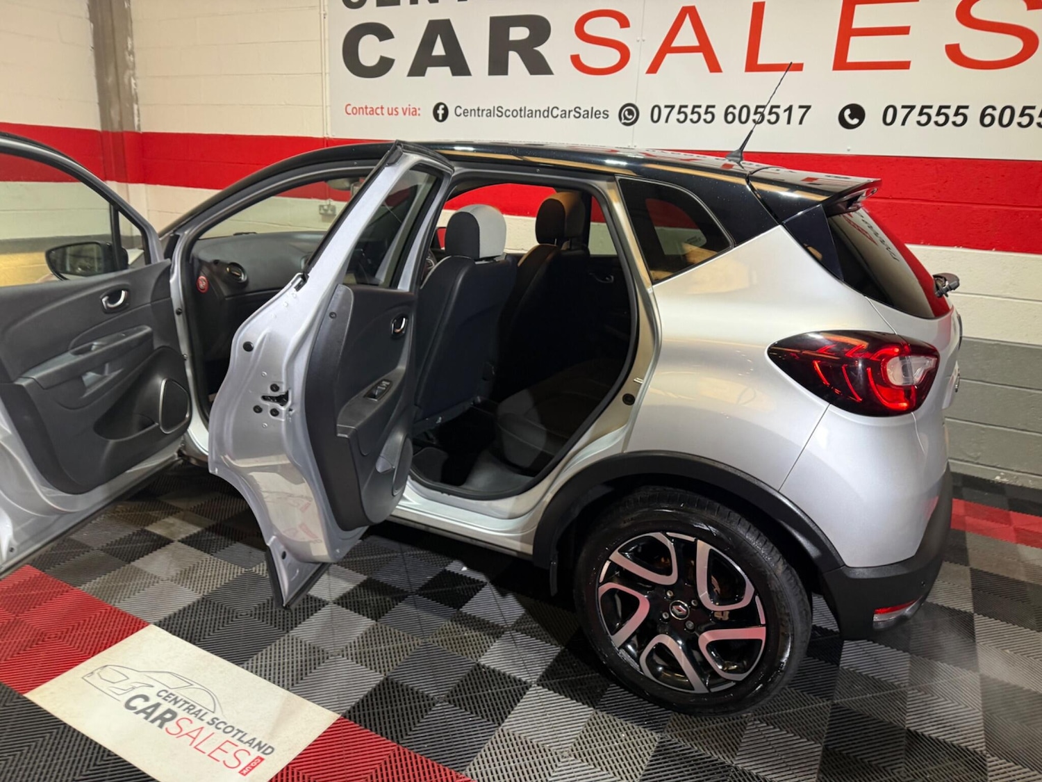 Used Renault Captur for sale - 77853466: Photo 53