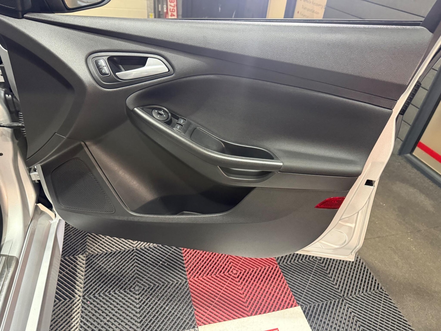 Used Ford Focus for sale - 77559470: Photo 34