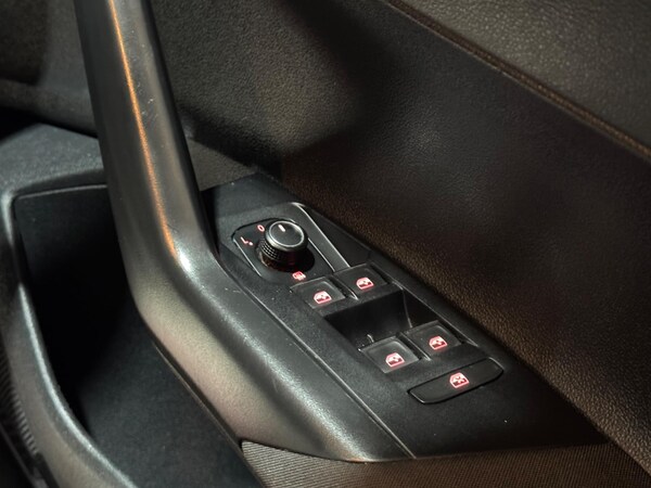 Used Volkswagen Polo 2021 for sale - 74887612: Photo 38