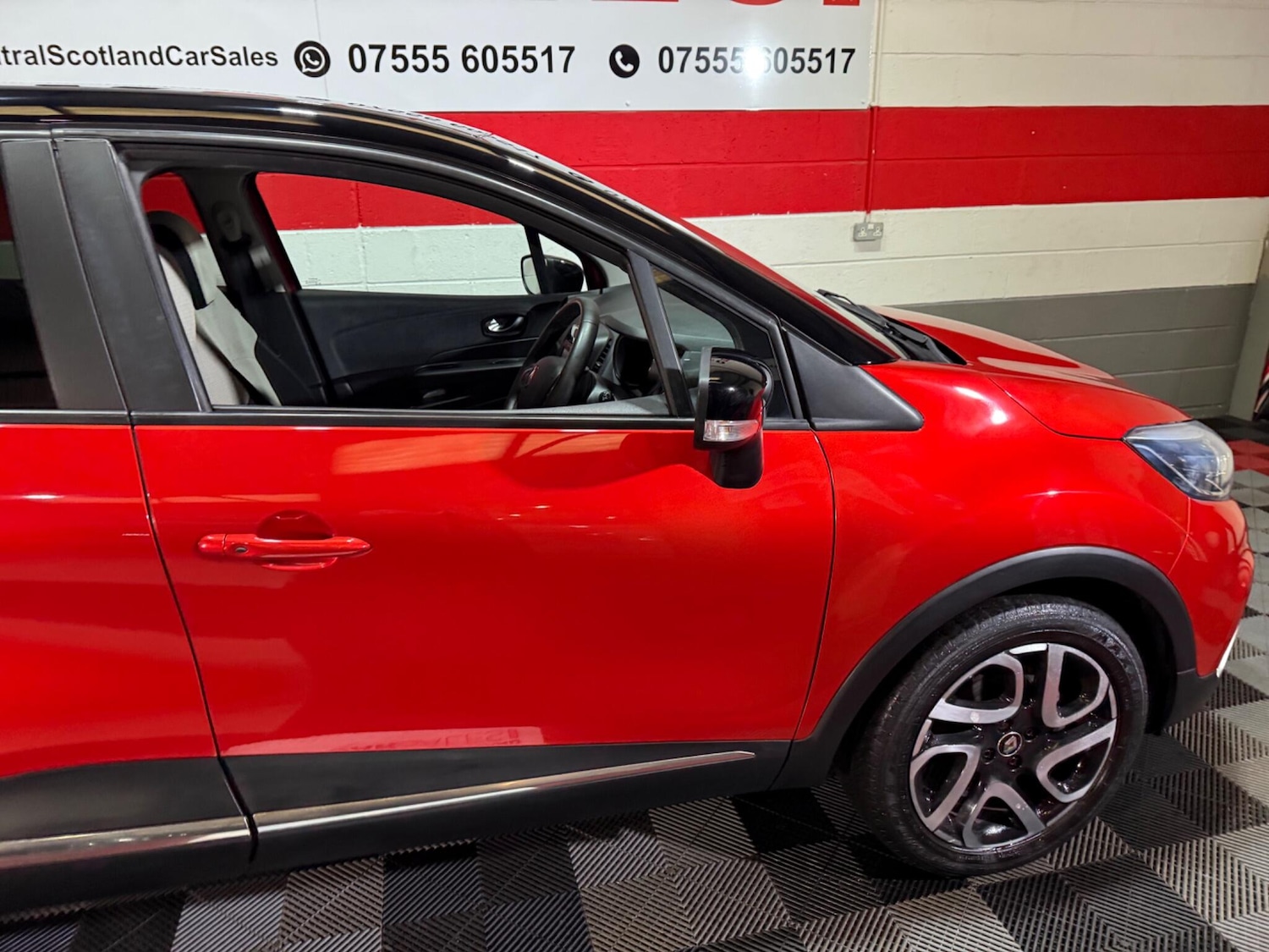 Used Renault Captur 2018 for sale - 76994176: Photo 10