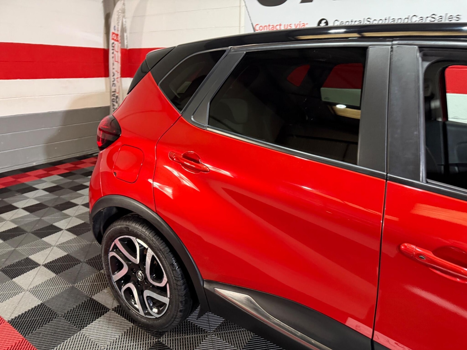 Used Renault Captur 2018 for sale - 76994176: Photo 14