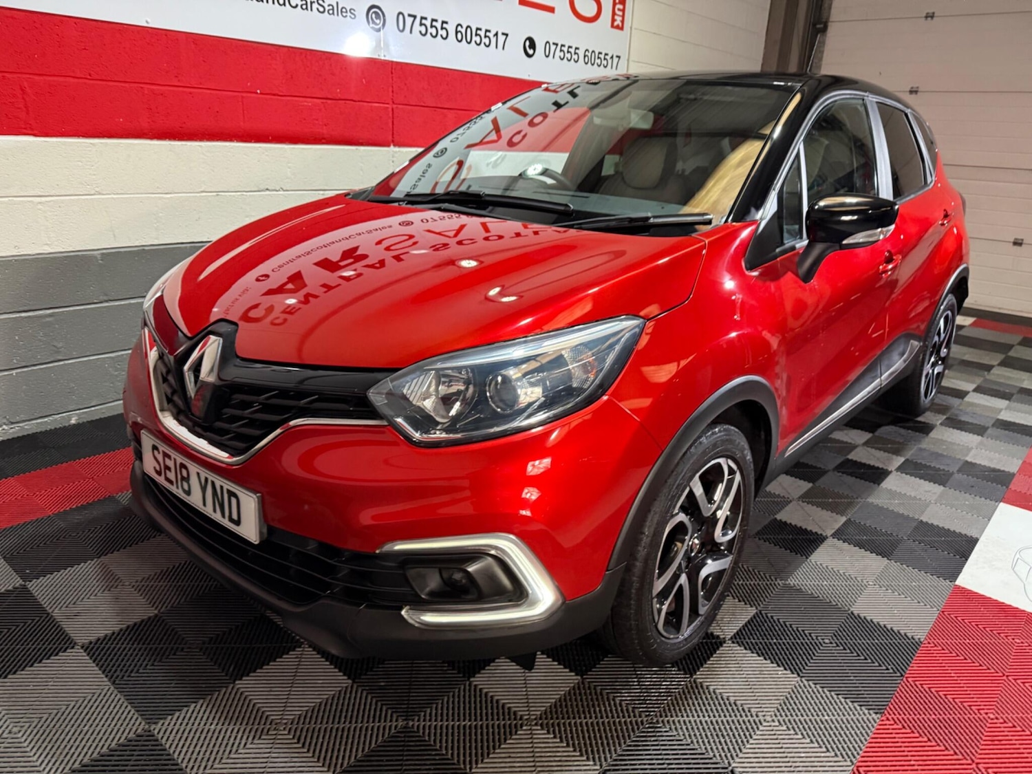 Used Renault Captur 2018 for sale - 76994176: Photo 2