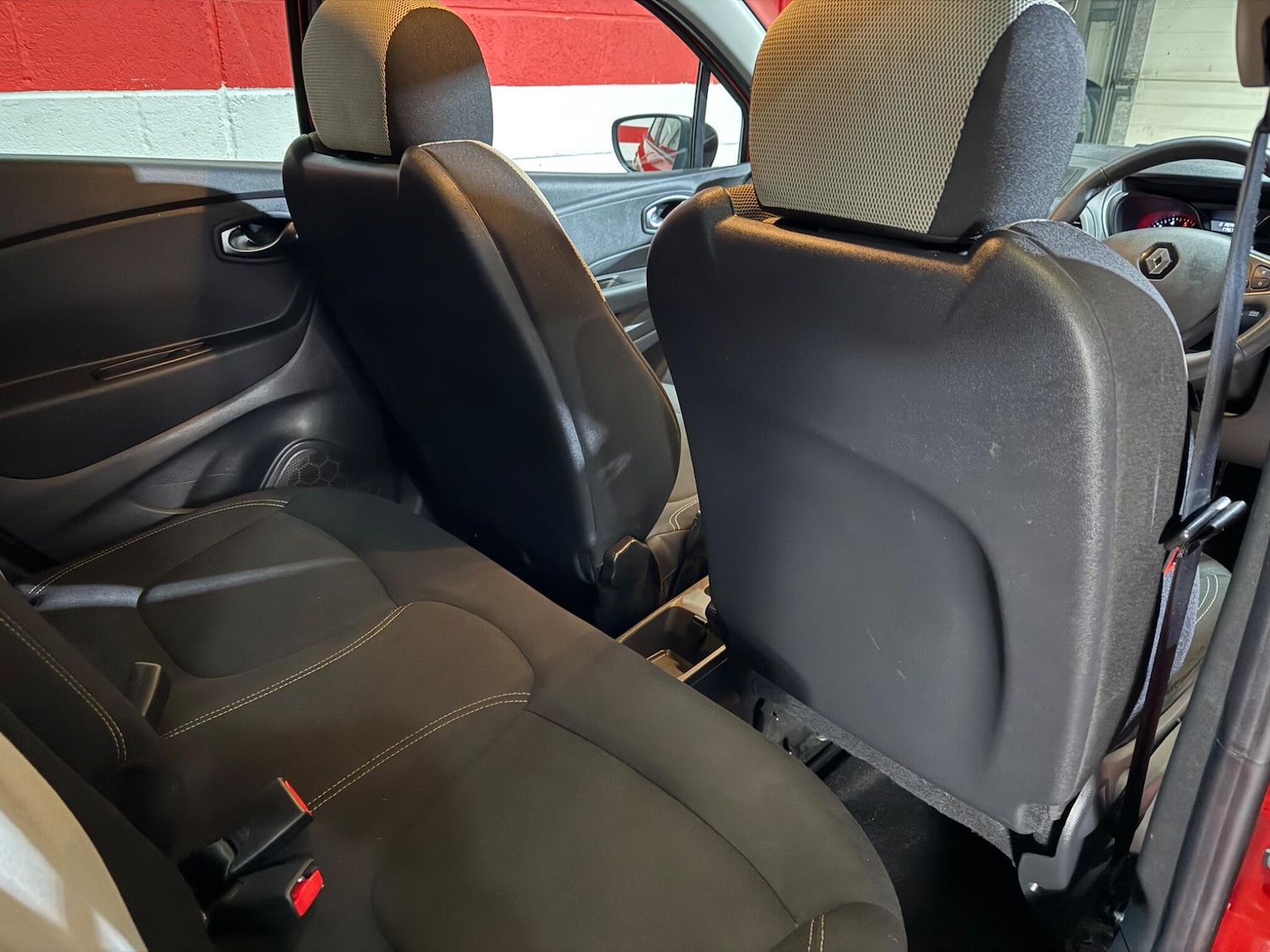 Used Renault Captur 2018 for sale - 76994176: Photo 22