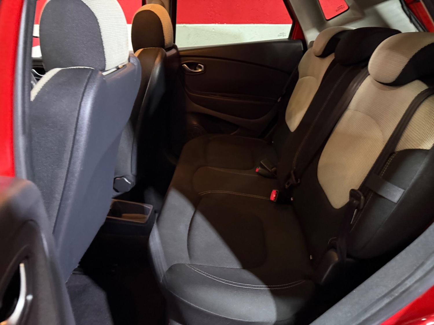 Used Renault Captur 2018 for sale - 76994176: Photo 25