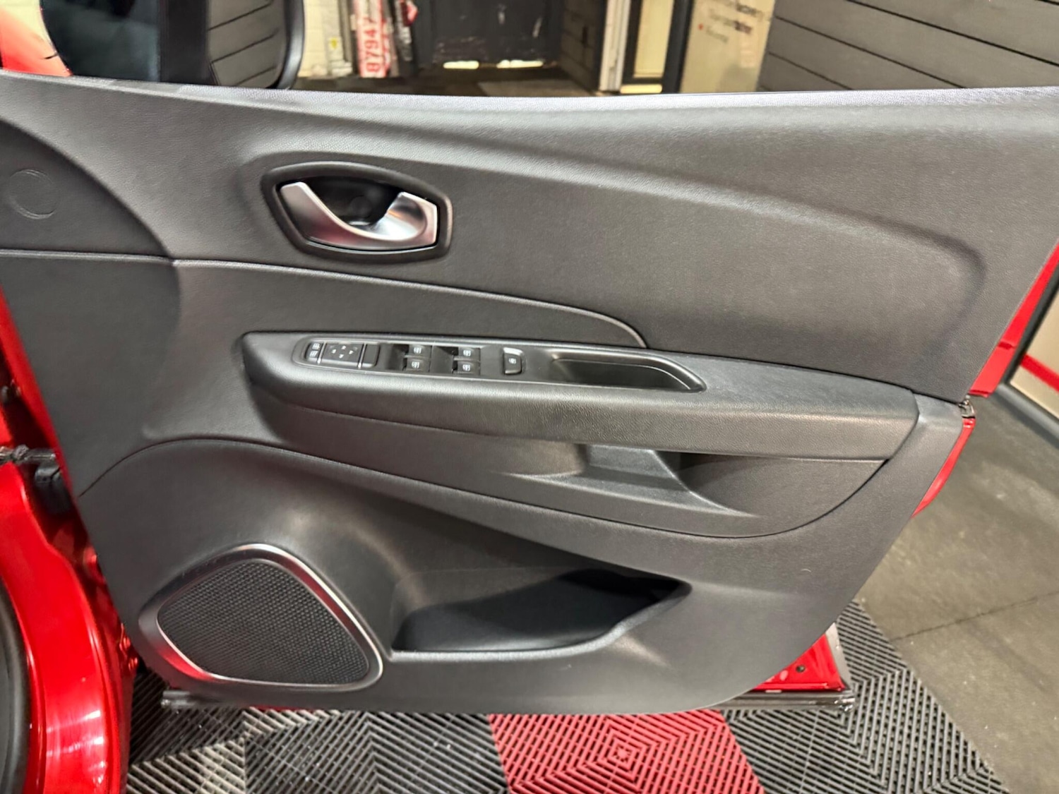 Used Renault Captur 2018 for sale - 76994176: Photo 33