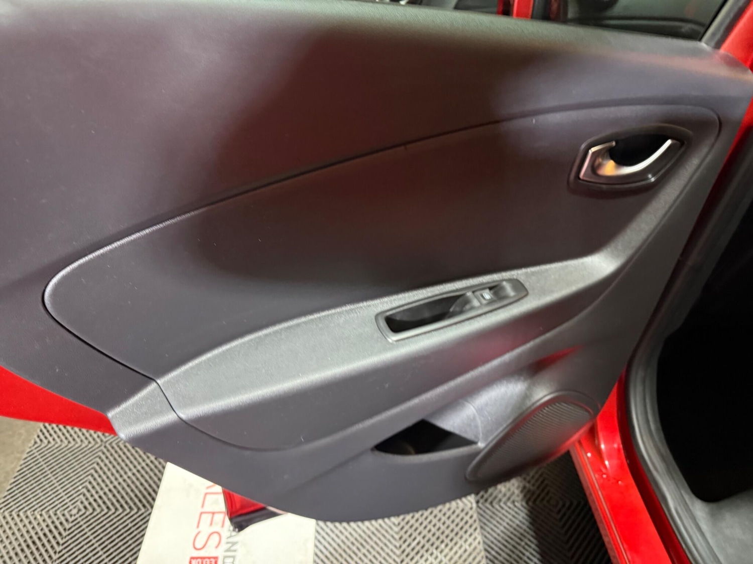 Used Renault Captur 2018 for sale - 76994176: Photo 34