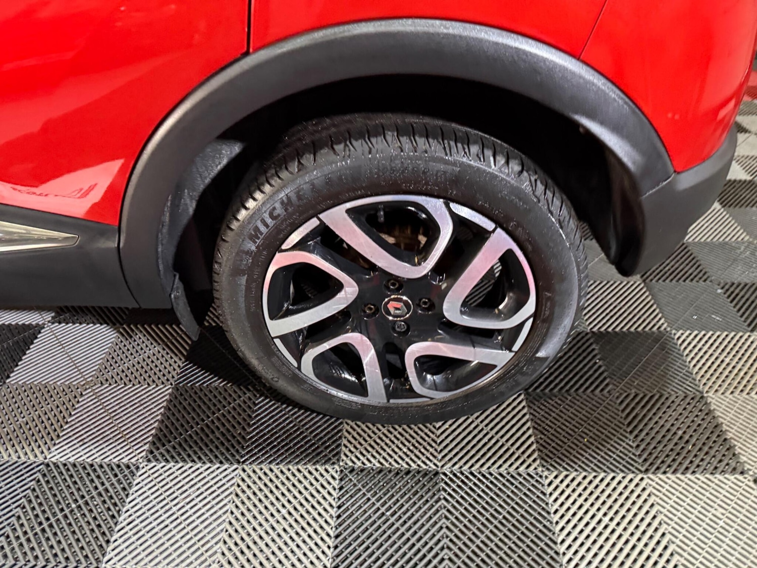 Used Renault Captur 2018 for sale - 76994176: Photo 40