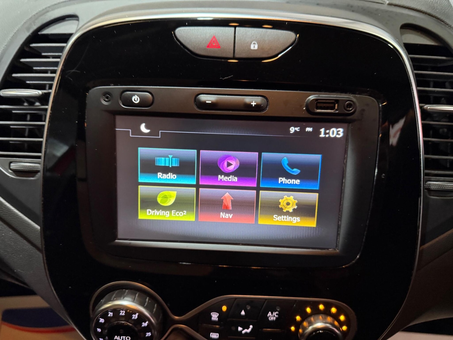 Used Renault Captur 2018 for sale - 76994176: Photo 44