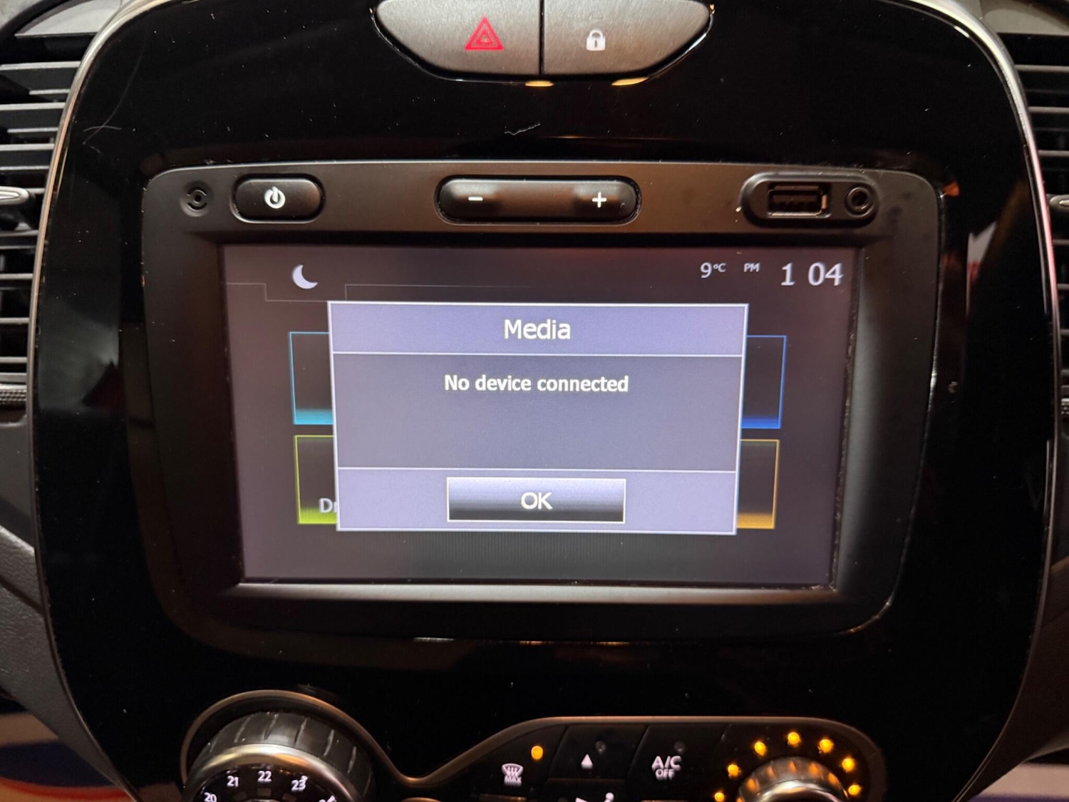 Used Renault Captur 2018 for sale - 76994176: Photo 47