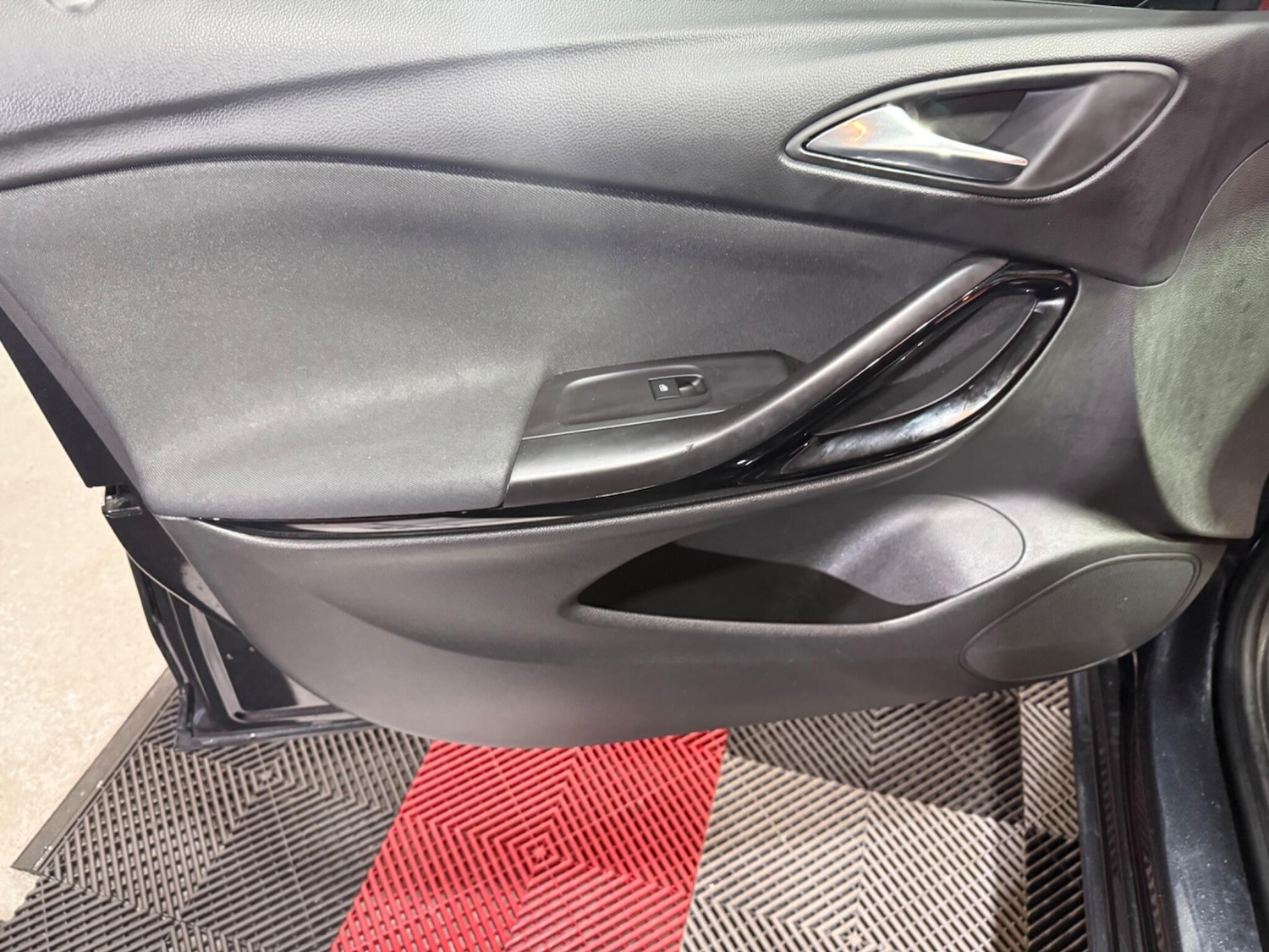 Used Vauxhall Astra 2016 for sale - 76898912: Photo 38