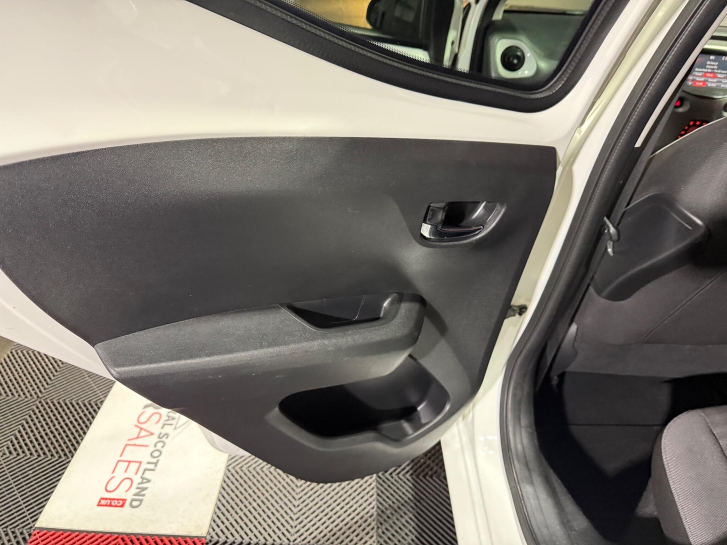 Used Toyota AYGO 2019 for sale - 76549224: Photo 33