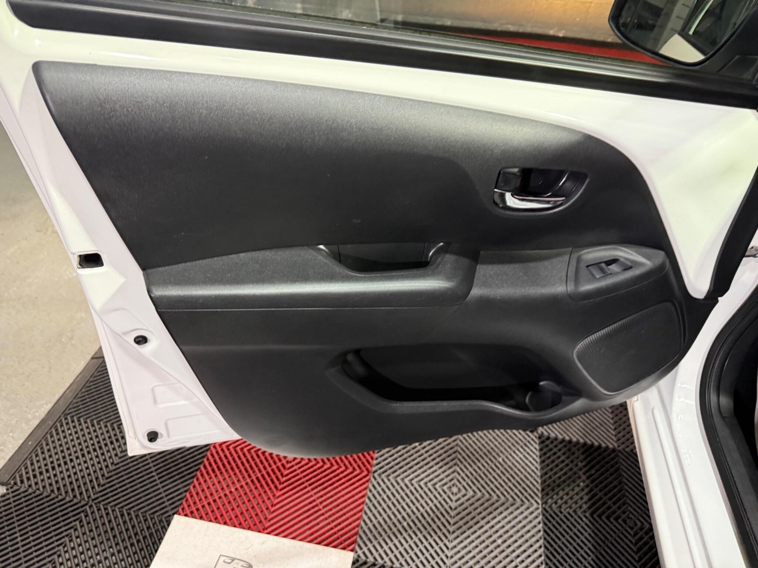 Used Toyota AYGO 2019 for sale - 76549224: Photo 34