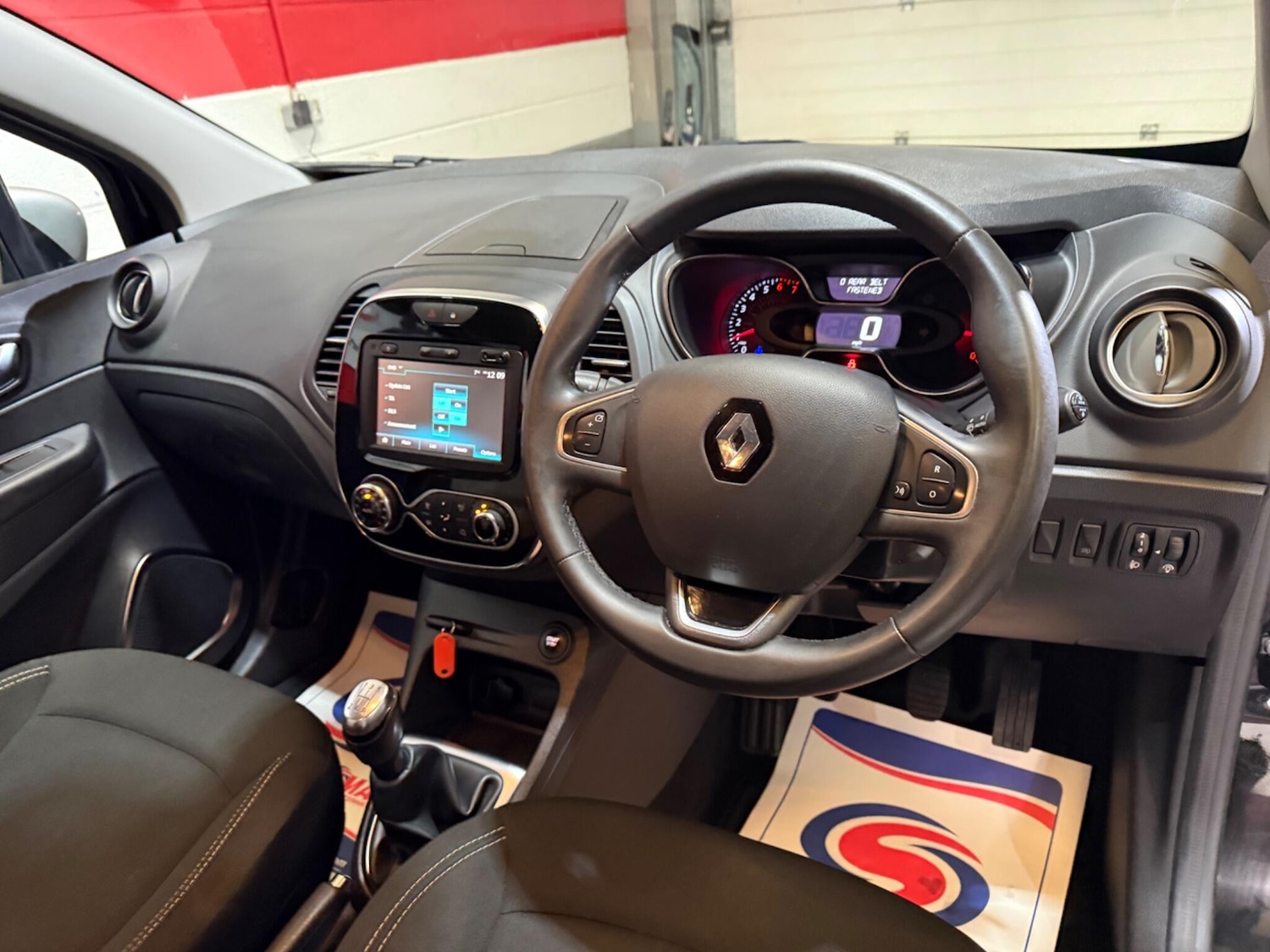 Used Renault Captur 2018 for sale - 77351969: Photo 16