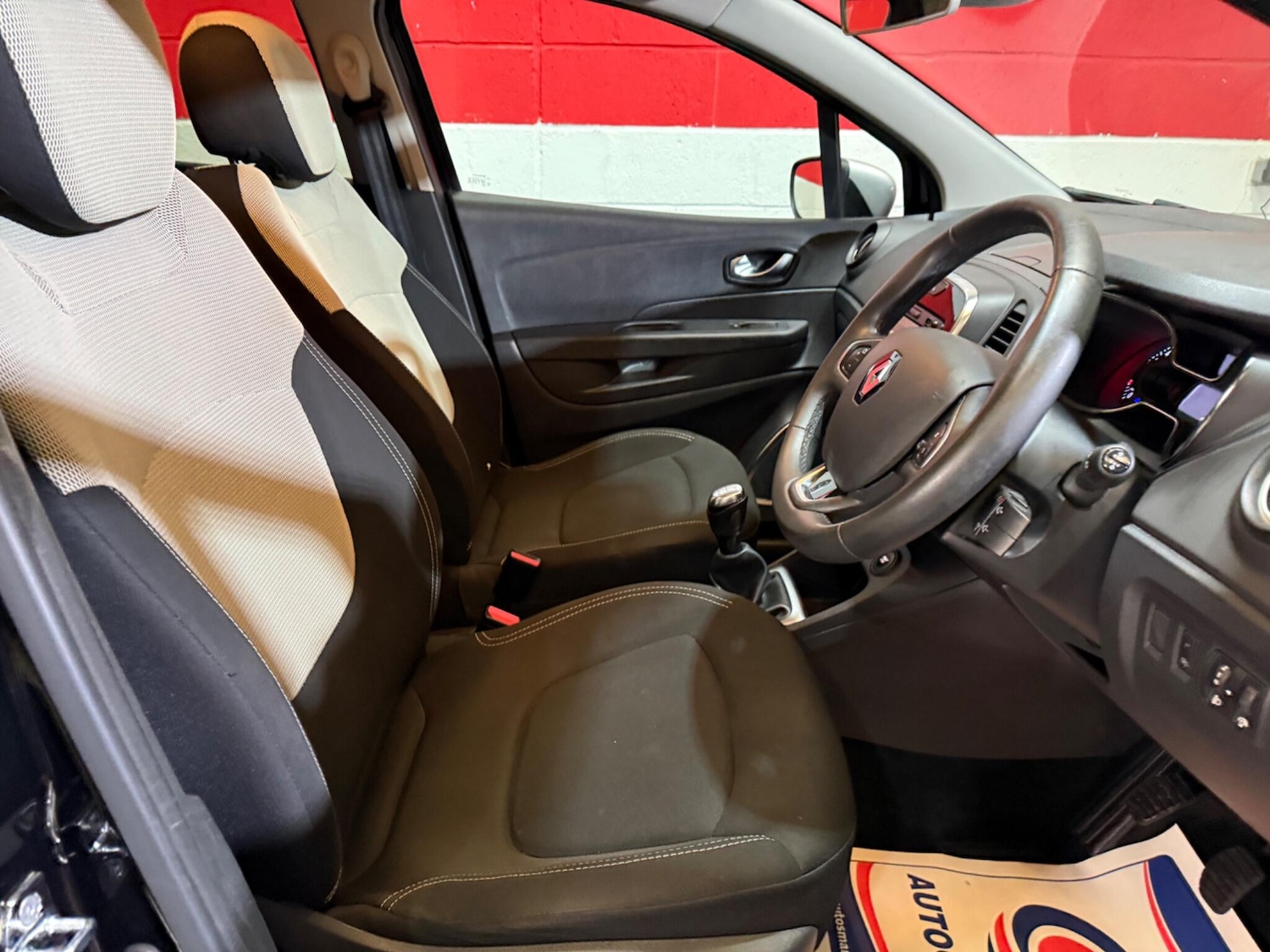 Used Renault Captur 2018 for sale - 77351969: Photo 20