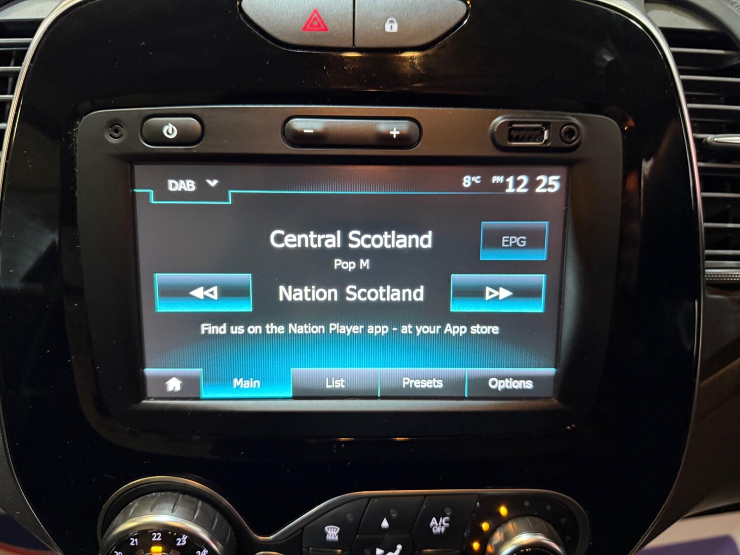 Used Renault Captur 2018 for sale - 77351969: Photo 43