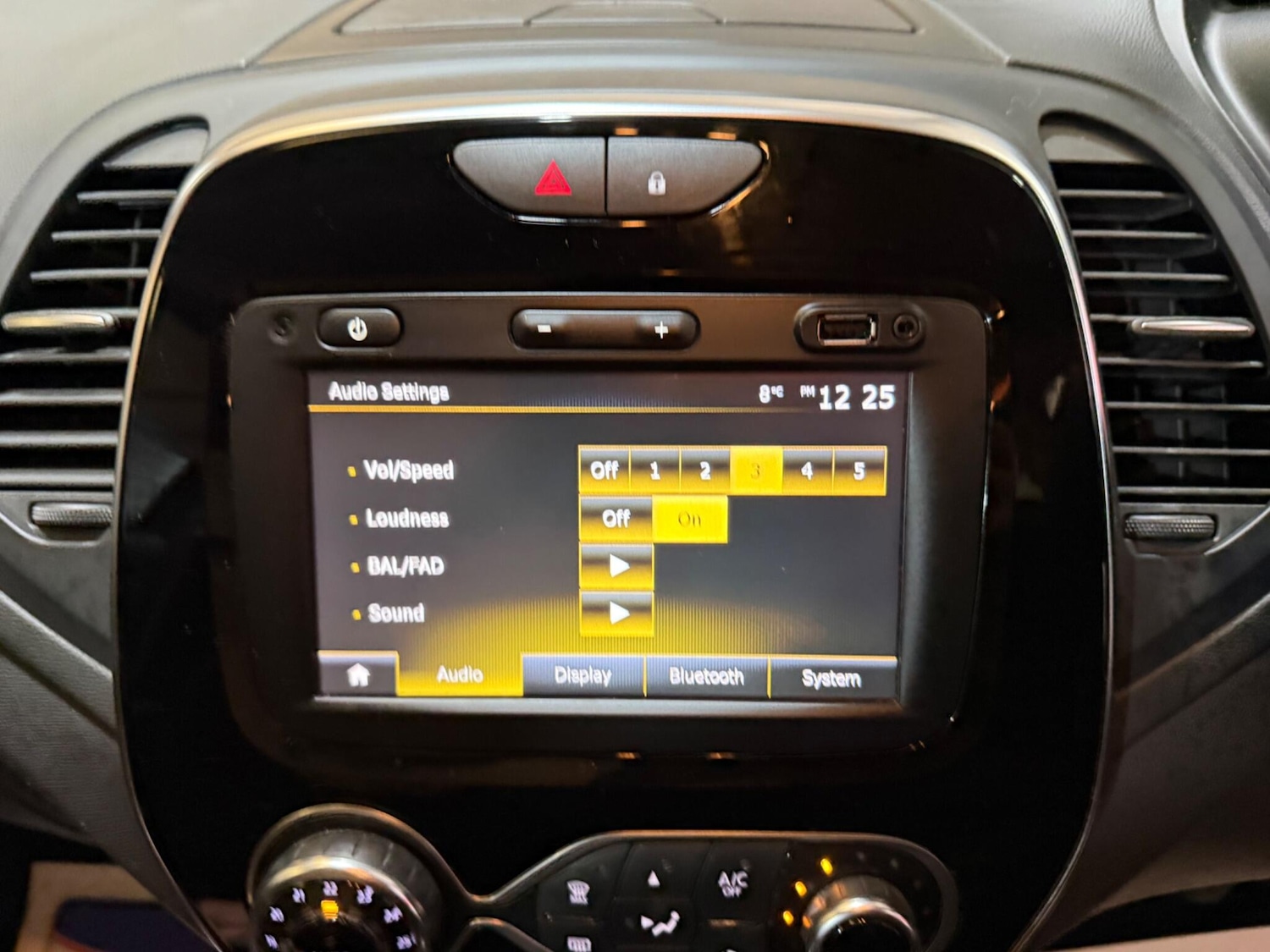 Used Renault Captur 2018 for sale - 77351969: Photo 50