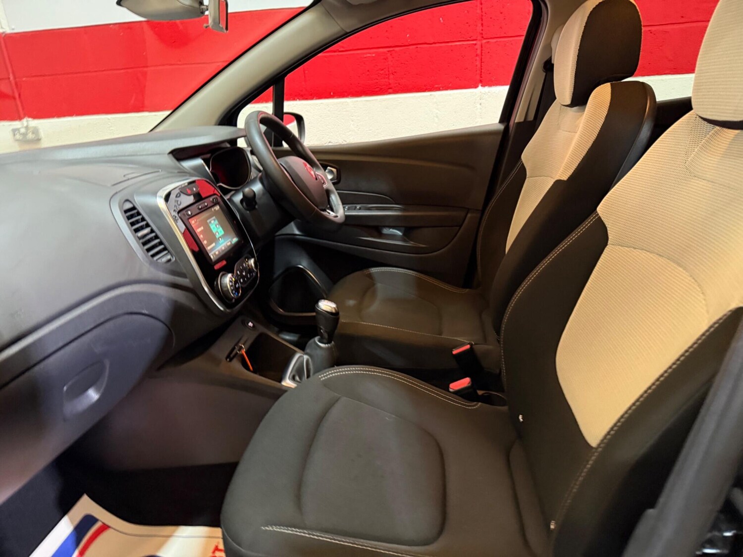 Used Renault Captur 2018 for sale - 77351969: Photo 56