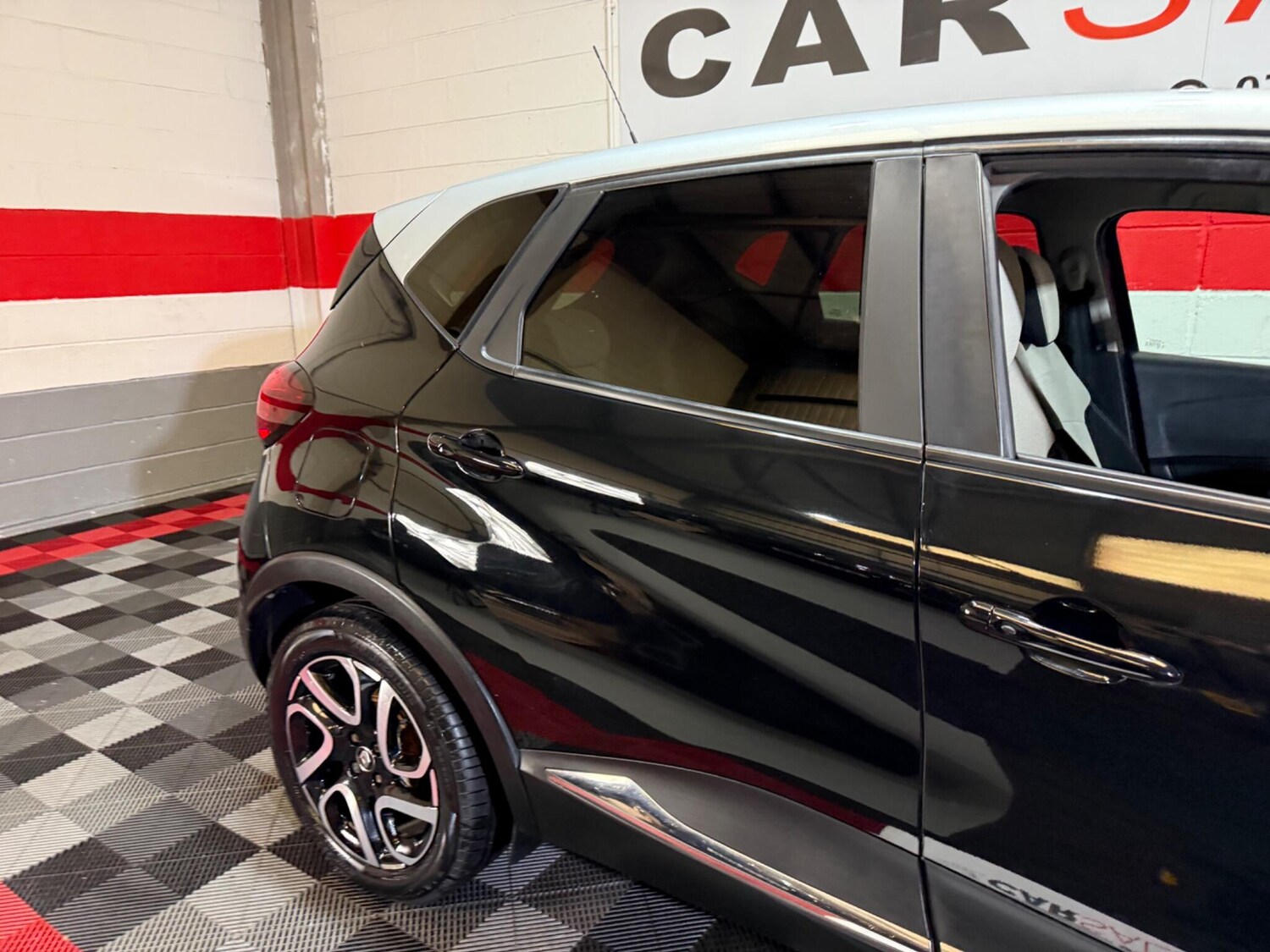 Used Renault Captur 2018 for sale - 77351969: Photo 60