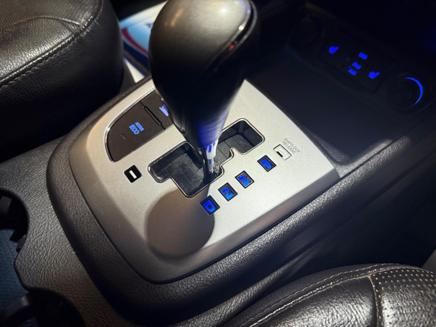 Used Hyundai Santa Fe 2012 for sale - 77175832: Photo 23