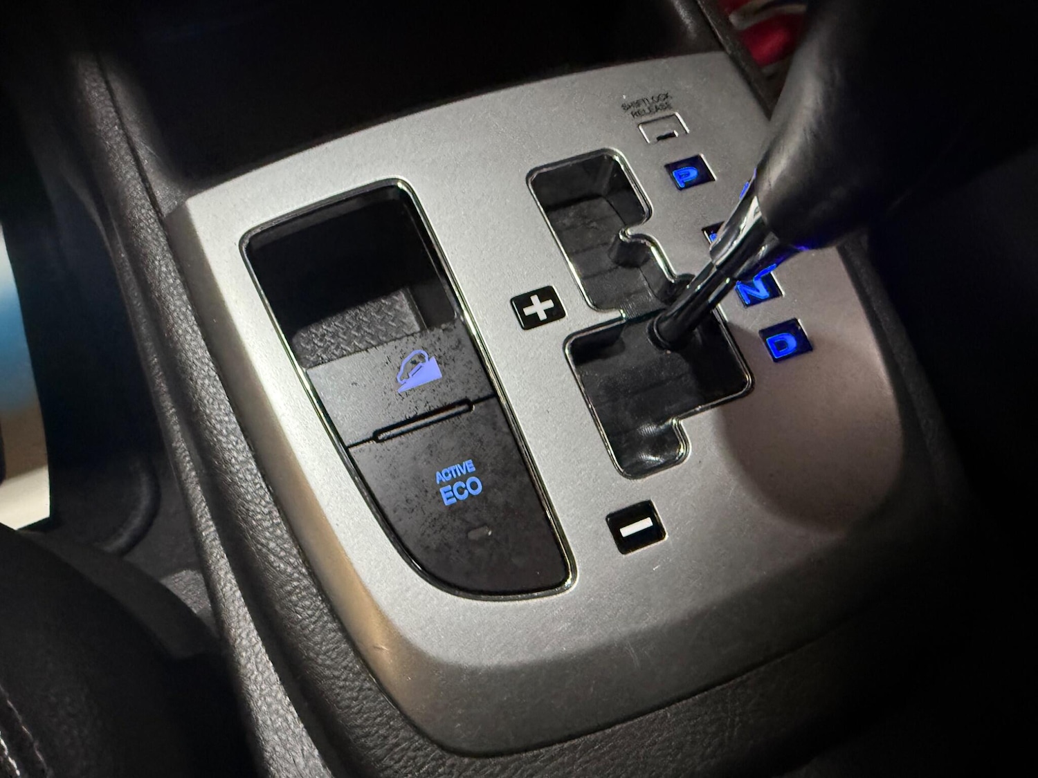 Used Hyundai Santa Fe 2012 for sale - 77175832: Photo 35