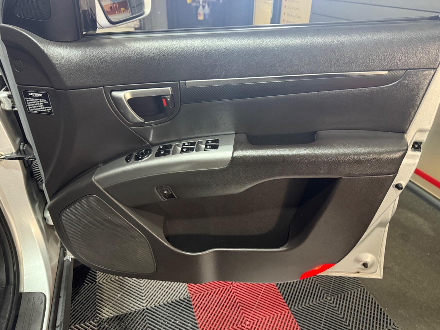 Used Hyundai Santa Fe 2012 for sale - 77175832: Photo 39