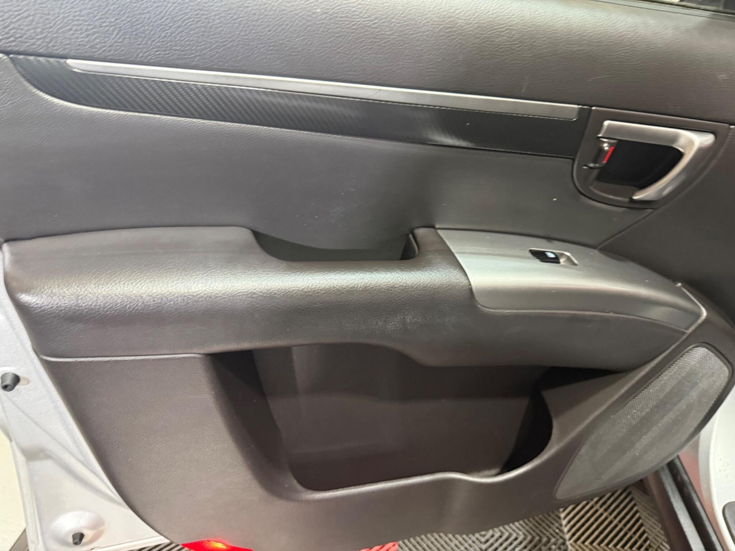 Used Hyundai Santa Fe 2012 for sale - 77175832: Photo 41