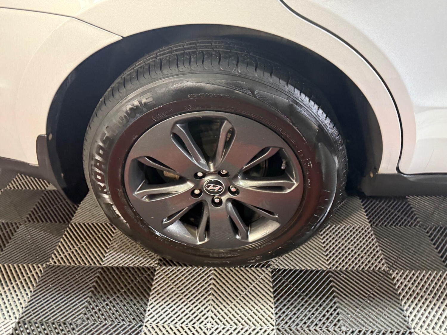 Used Hyundai Santa Fe 2012 for sale - 77175832: Photo 43