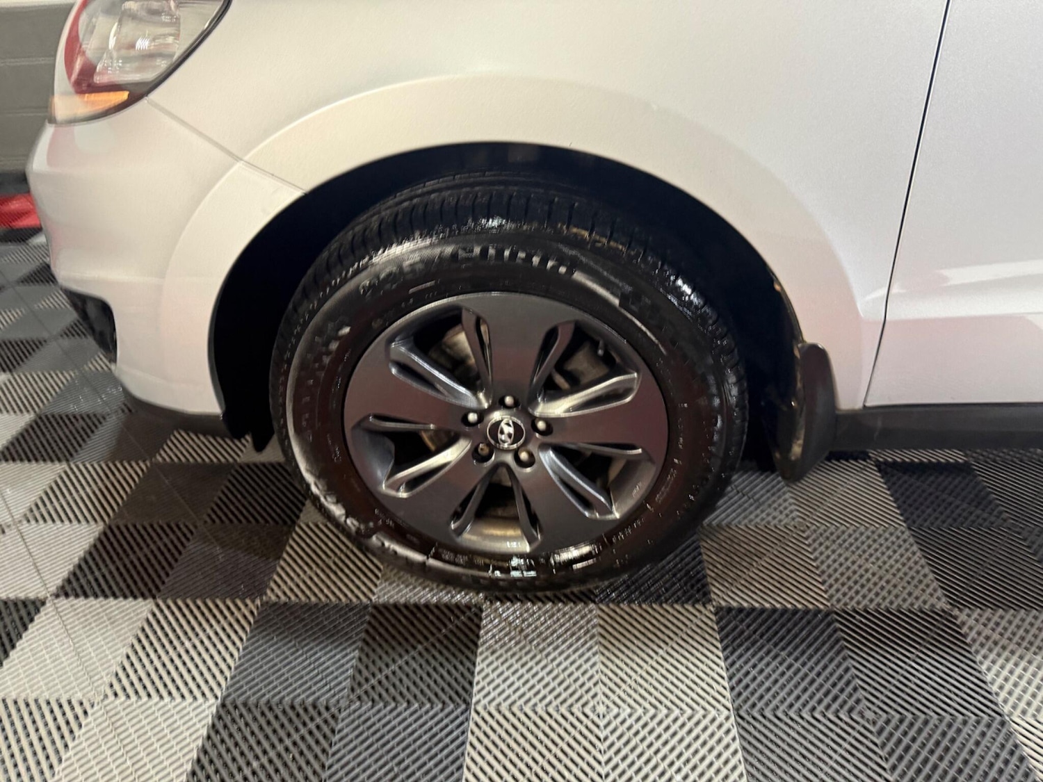 Used Hyundai Santa Fe 2012 for sale - 77175832: Photo 44