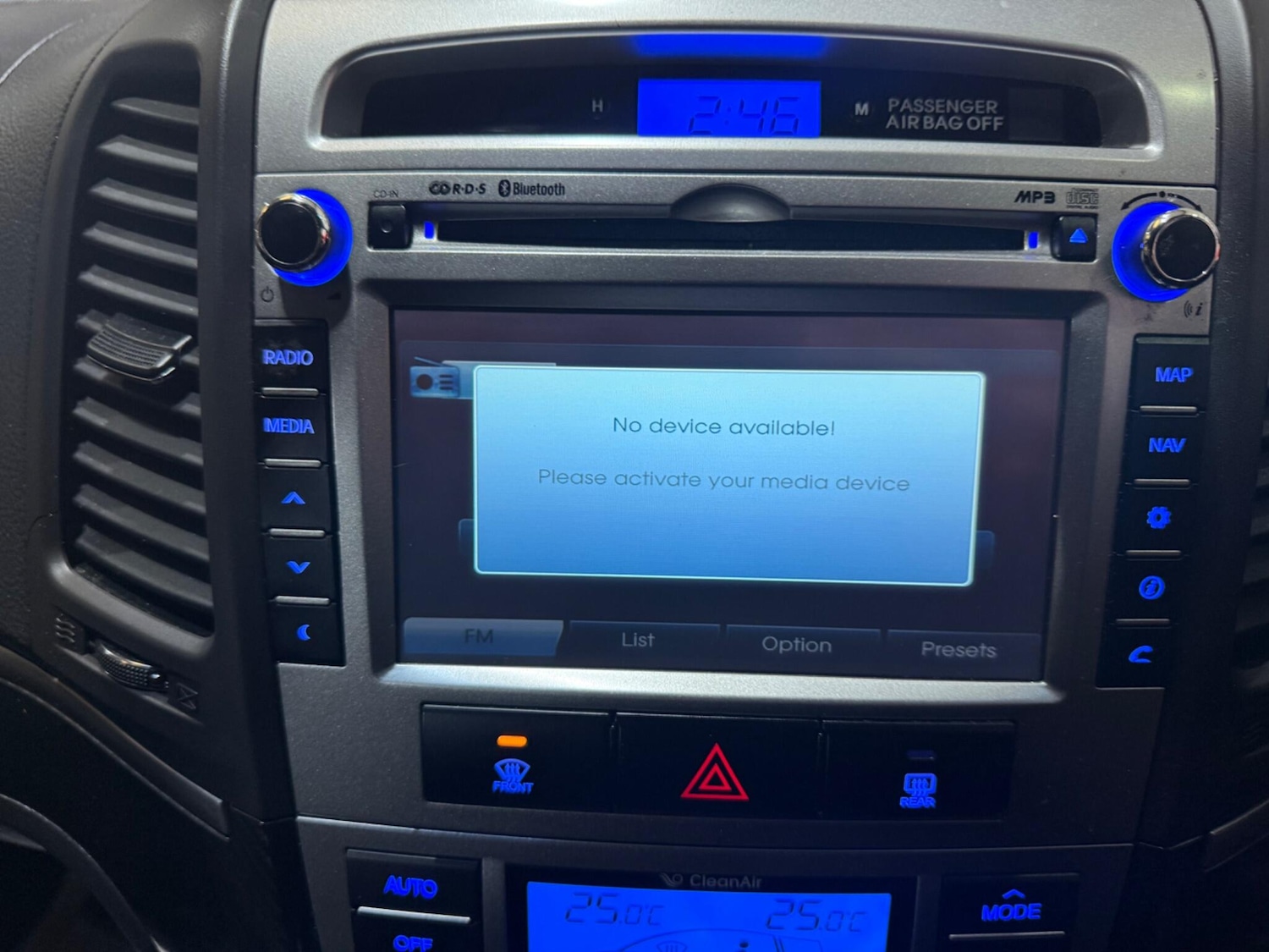 Used Hyundai Santa Fe 2012 for sale - 77175832: Photo 46