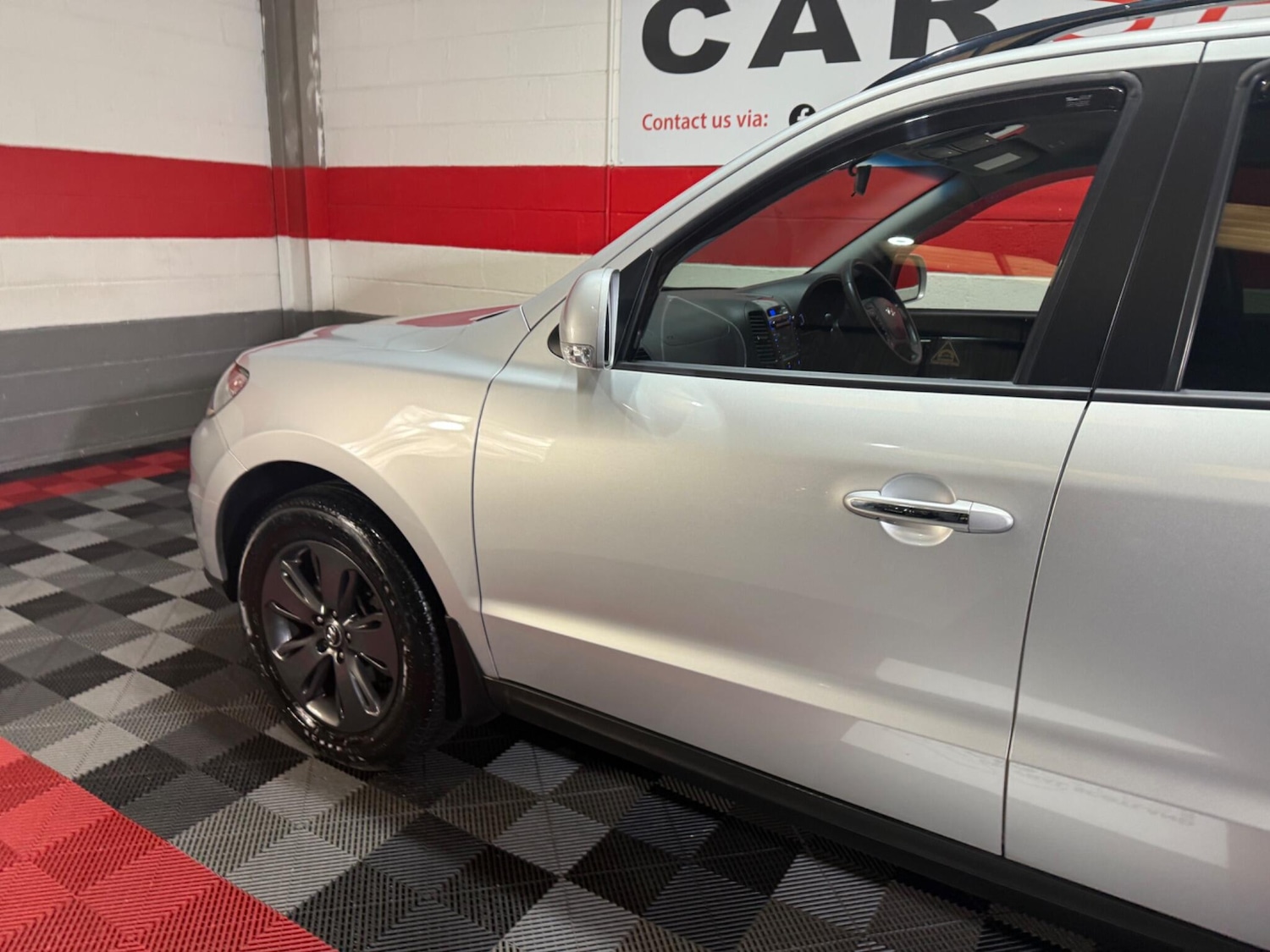 Used Hyundai Santa Fe 2012 for sale - 77175832: Photo 63