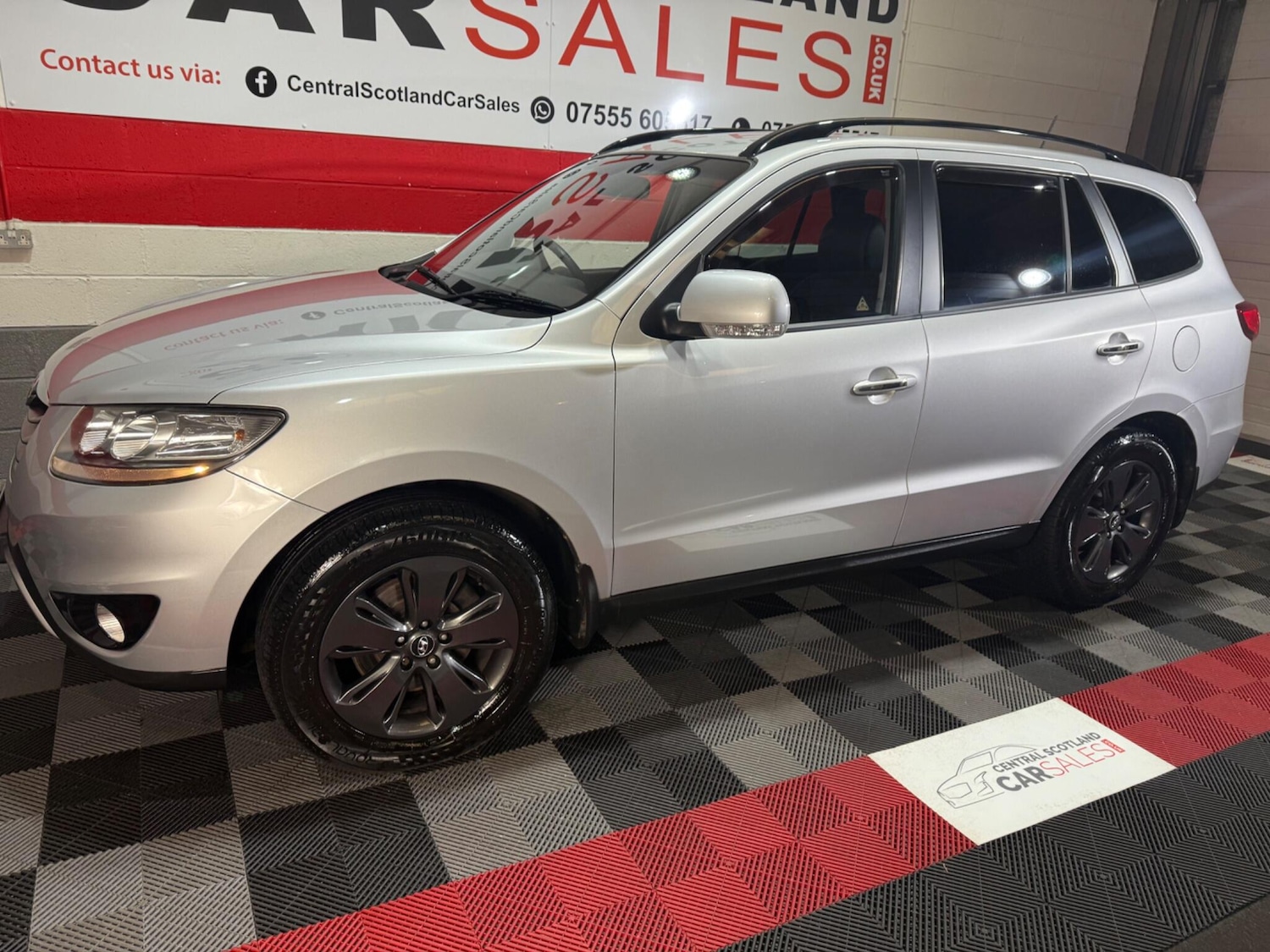 Used Hyundai Santa Fe 2012 for sale - 77175832: Photo 7