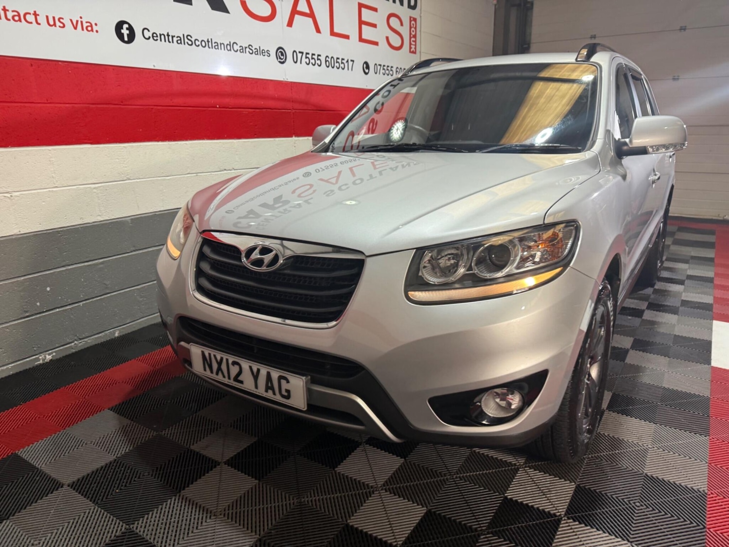 Used Hyundai Santa Fe 2012 for sale - 77175832: Photo 8